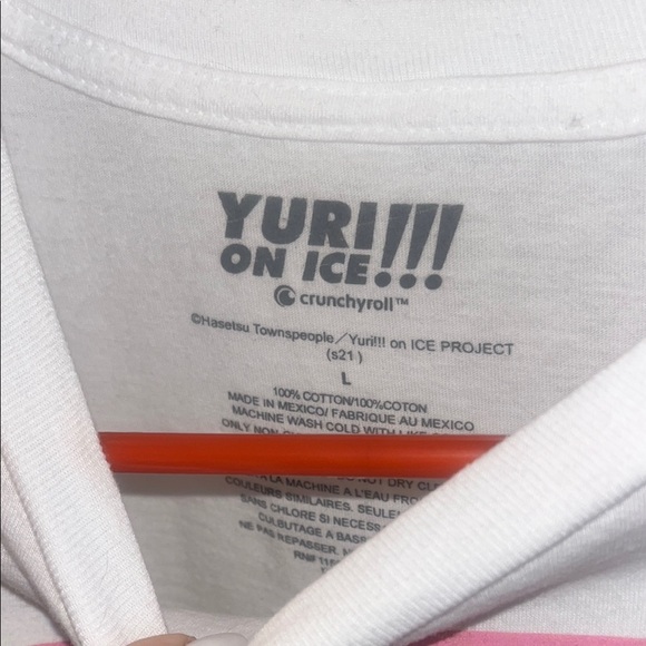 Yuri on ice White Graphic T-Shirt Large - Picture 3 of 3